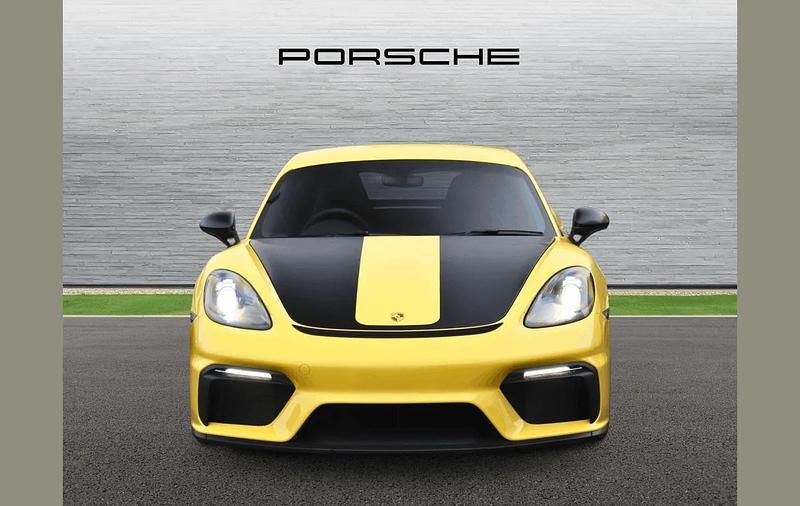 Used Porsche Cayman GT4 414 HP (304 kW) 2021 Yellow Coupe
