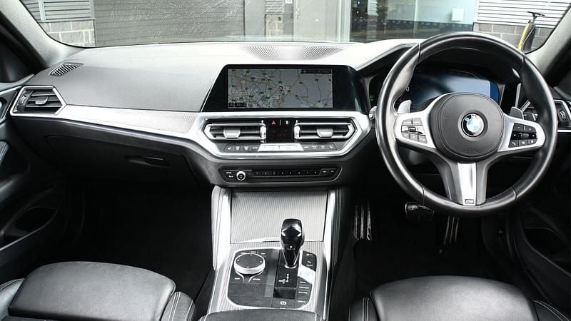 Usado BMW 420 M Sport 181 HP (133 kW) 2022 Cinzento Coupé
