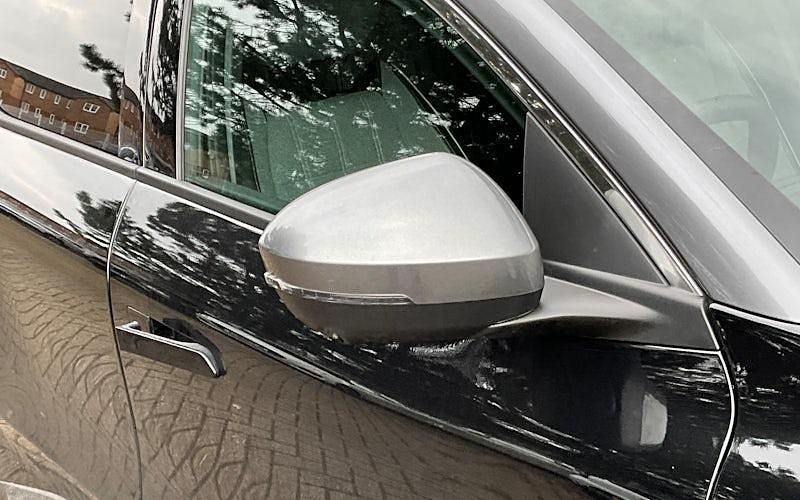 Used Renault Megane E-Tech Iconic 160 kW (218 HP) 2023 Hatchback