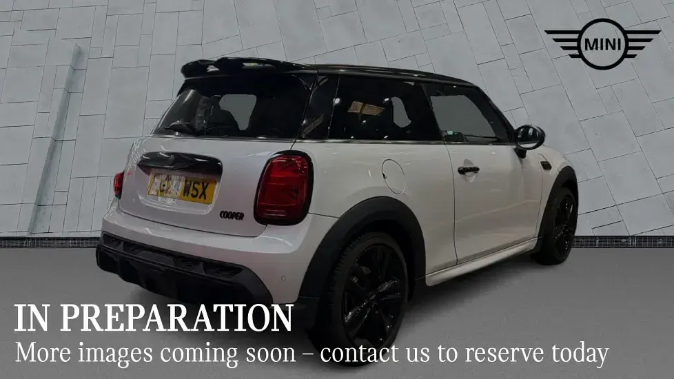 Used Mini Cooper Hatch 134 HP (98 kW) 2024 White Hatchback