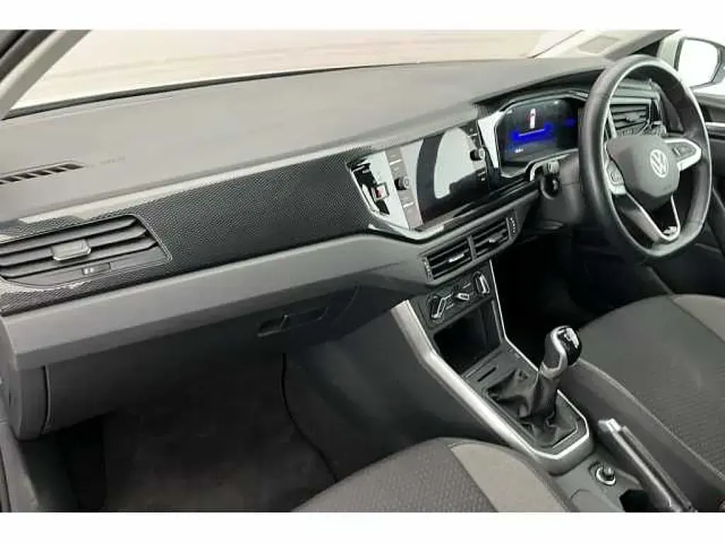 Used VW Polo Life 80 HP (58 kW) 2023 Grey Hatchback