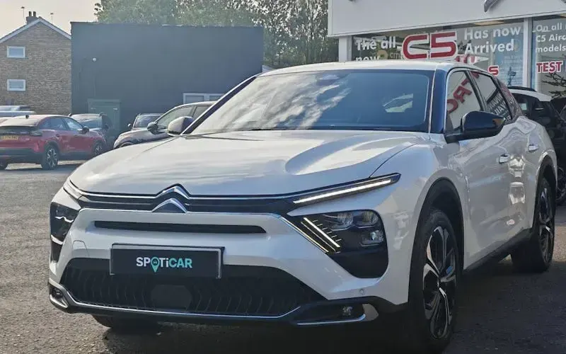 Usado Citroën C5 X PureTech 131 HP (96 kW) 2025 Branco Carrinha