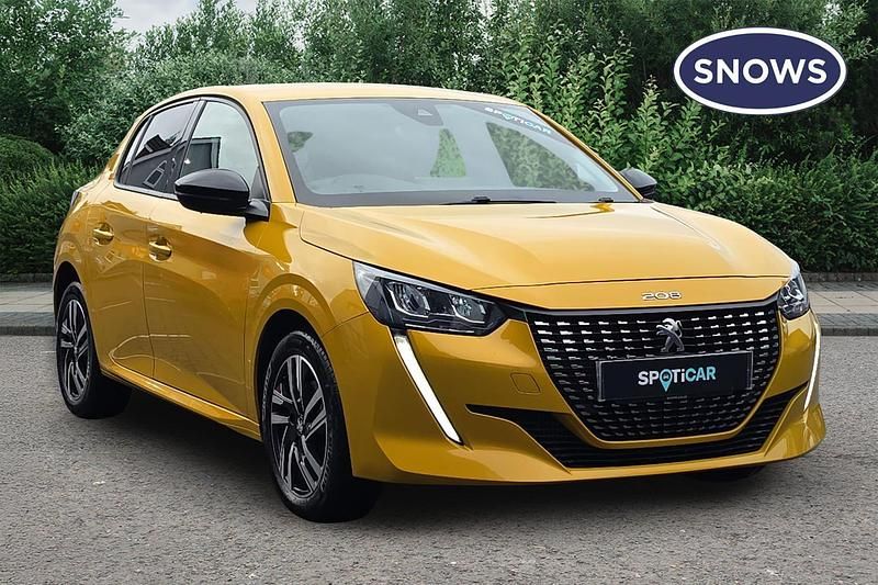 Used Peugeot 208 Allure Premium 100 HP (73 kW) 2022 Yellow Hatchback