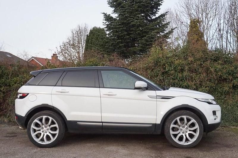 Used Land Rover Range Rover evoque Pure 190 HP (139 kW) 2013 White SUV