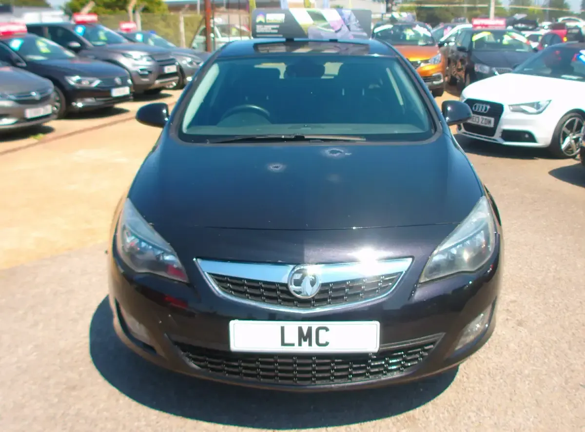 Used Vauxhall Astra SRi 2010 Black Hatchback
