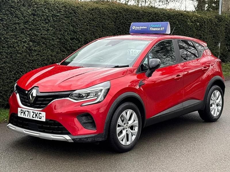Used Renault Captur Iconic 2021 Red SUV