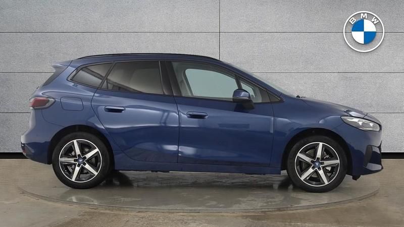 Used BMW 225 Active Tourer Sport Line 242 HP (177 kW) 2025 Blue MPV