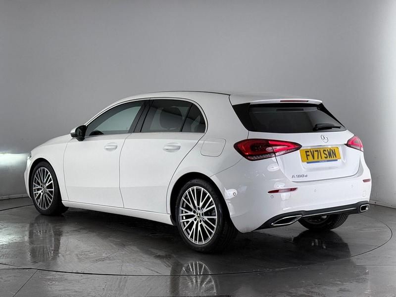 Used Mercedes A180 Executive 116 HP (85 kW) 2021 White Hatchback