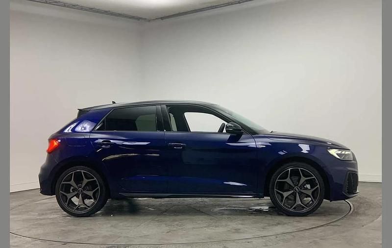 Used Audi A1 Black Edition 147 HP (108 kW) 2026 Blue SUV