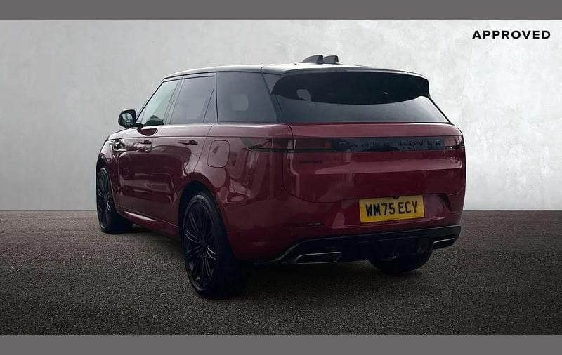 Second-hand Land Rover Range Rover Sport SE Dynamic 453 CP (333 kW) 2026 Roșu SUV