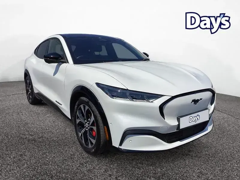 Used Ford Mustang Mach-E Extended Range 258 kW (351 HP) 2021 White SUV