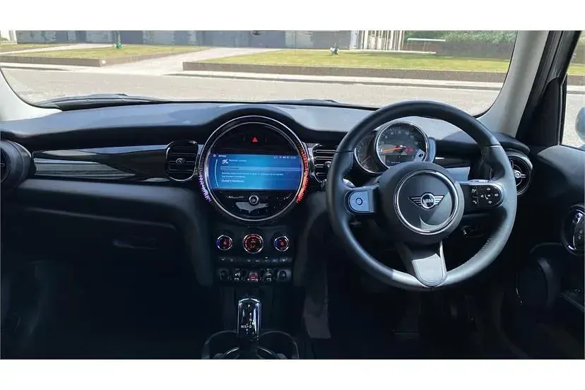 Used Mini Cooper Classic 136 HP (100 kW) 2022 Grey Hatchback