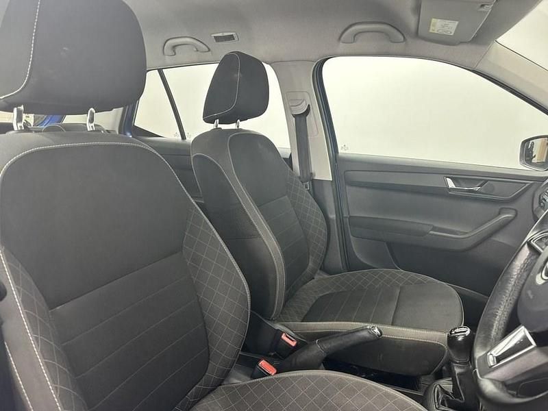 Used Skoda Fabia Colour Edition 75 HP (55 kW) 2019 Blue Hatchback