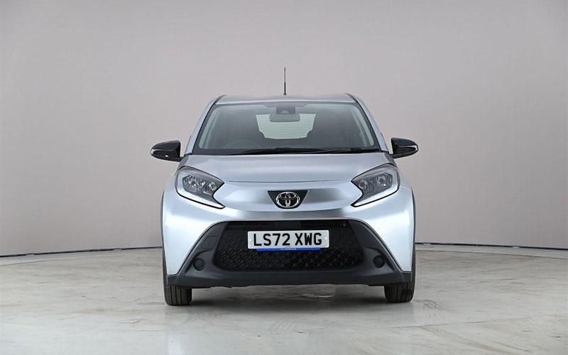 Used Toyota Aygo X PURE 72 HP (52 kW) 2025 SUV