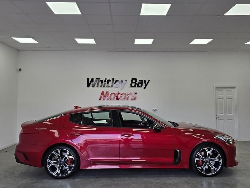 Used Kia Stinger GT 365 HP (268 kW) 2018 Red Hatchback