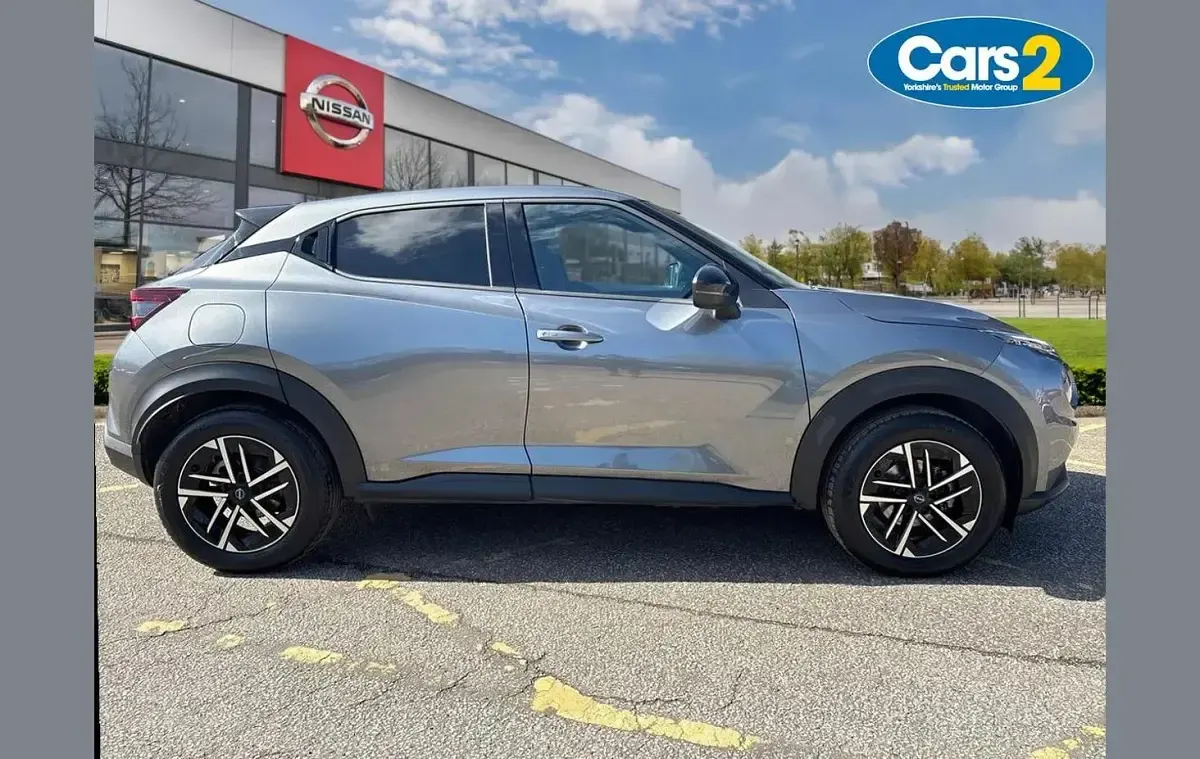 New Nissan Juke N-Connecta 143 HP (105 kW) 2025 Grey SUV
