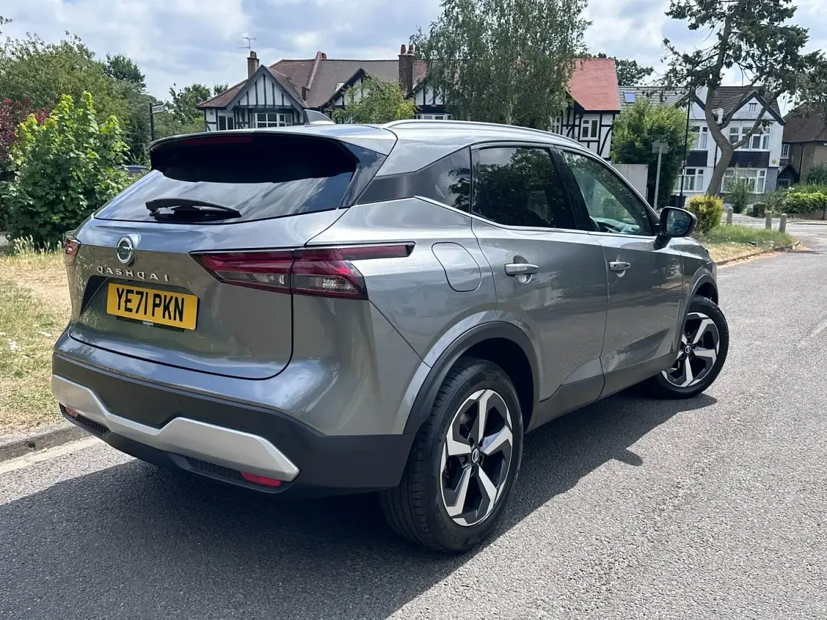 Used Nissan Qashqai N-Connecta 2021 Grey SUV