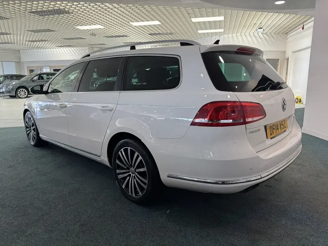 Used VW Passat Sportline 2014 White Estate