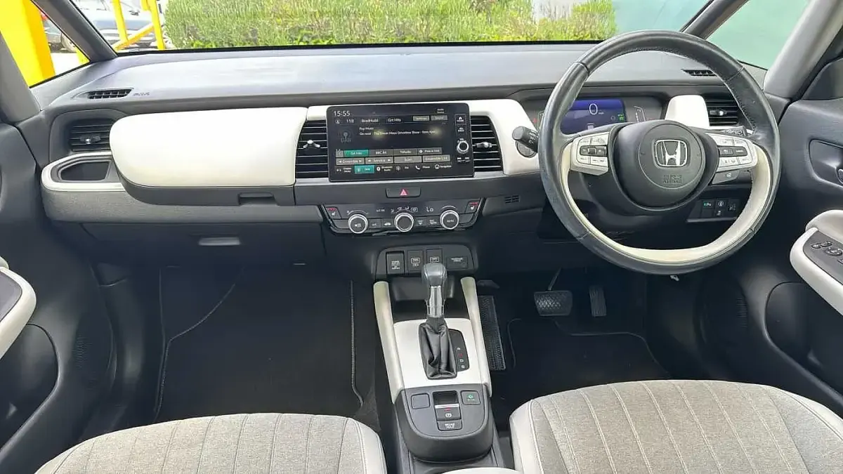 Second-hand Honda Jazz Hybrid 109 CP (80 kW) 2020 Gri Hatchback