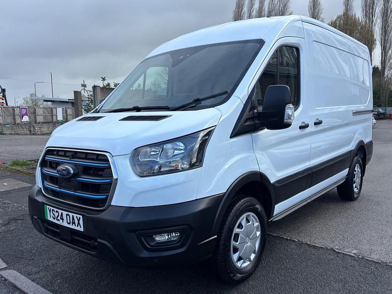 Used Ford Transit Trend 135 kW (184 HP) 2024 White Van