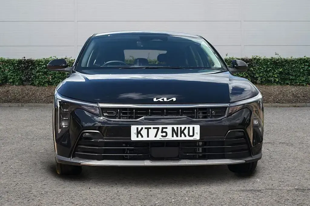 Used Kia K4 115 HP (84 kW) 2026 Black Hatchback