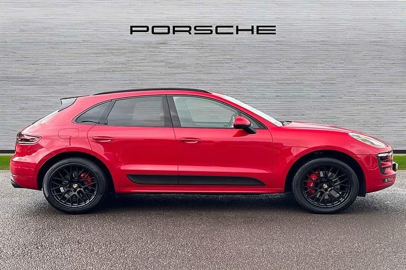 Used Porsche Macan GTS 360 HP (264 kW) 2016 Carmine red SUV