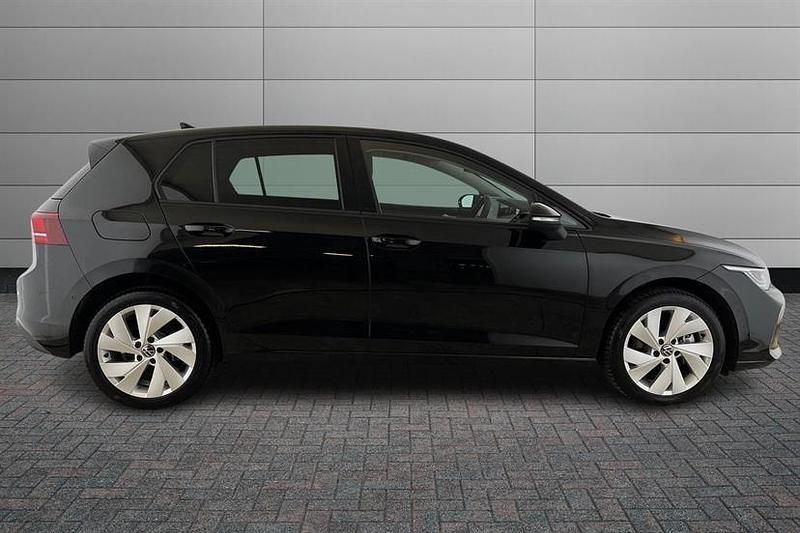 New VW Golf VIII Match 204 HP (150 kW) 2025 Black Hatchback