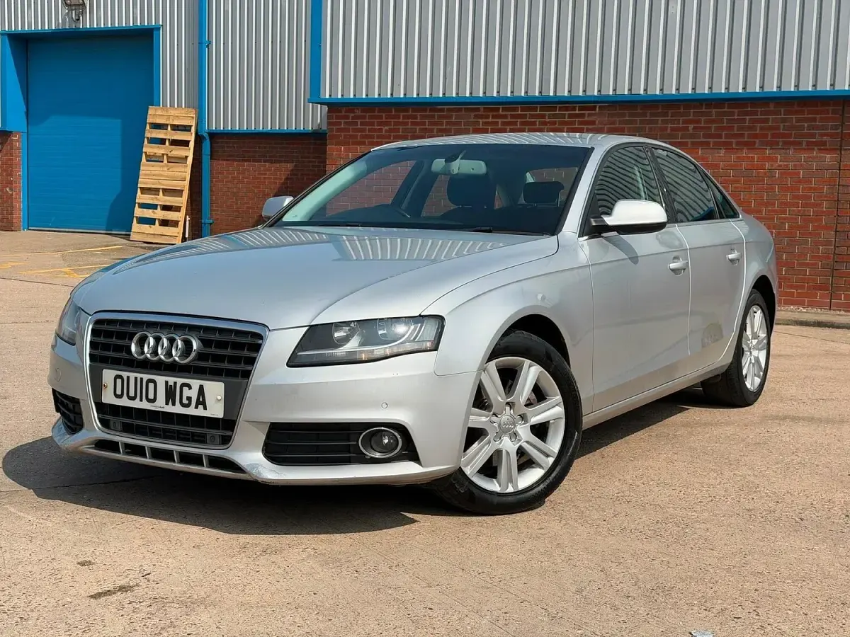 Used Audi A4 143 HP (105 kW) 2010 Silver Sedan