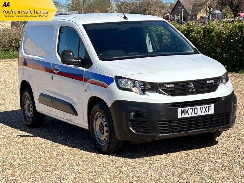 White Used 2020 Peugeot Partner S MPV | £6,900 (Good price) - Image 1/4