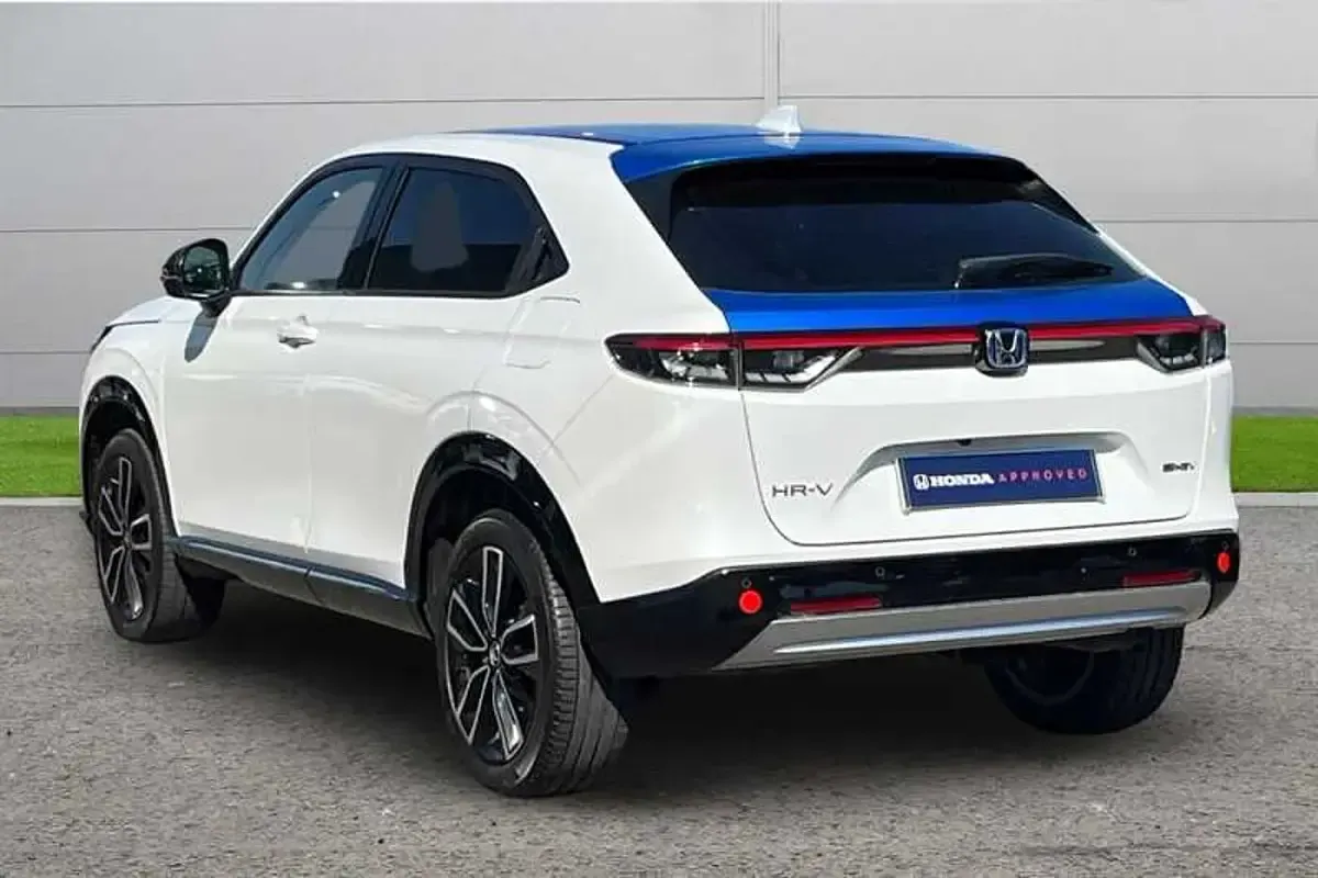 Used Honda HR-V Advance 131 HP (96 kW) 2023 Platinum white SUV