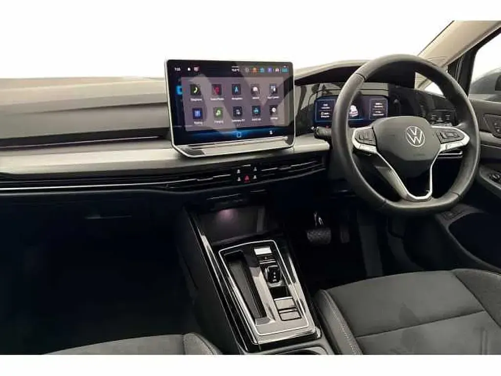 Used VW Golf VIII 204 HP (150 kW) 2025