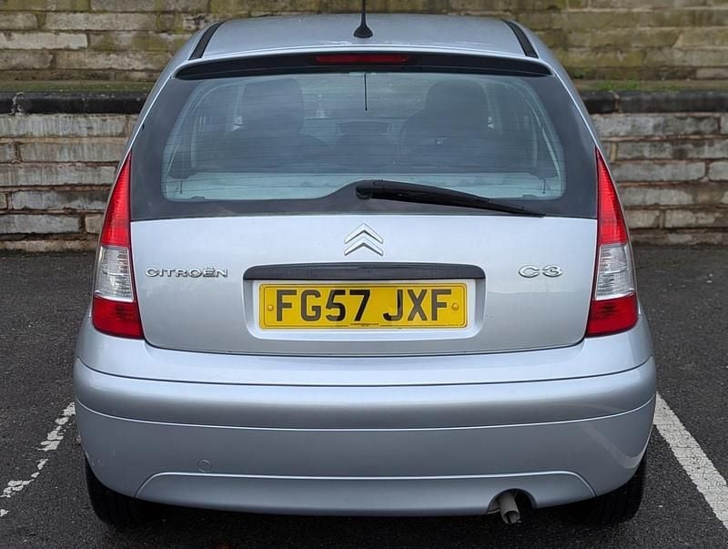 Używany Citroën C3 2007 Srebrny Hatchback