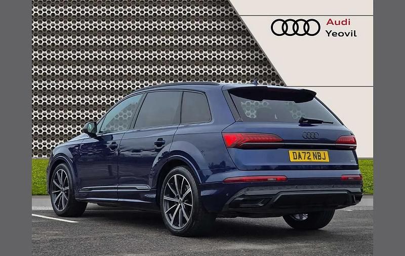 Used Audi Q7 Black Edition 334 HP (245 kW) 2022 Blue SUV