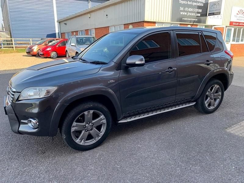 Used Toyota RAV4 SR 150 HP (110 kW) 2016 Grey SUV