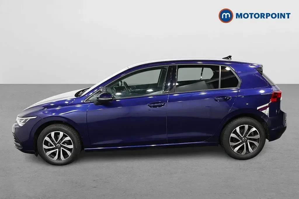 Używany VW Golf VIII Active 2022 Niebieski Hatchback