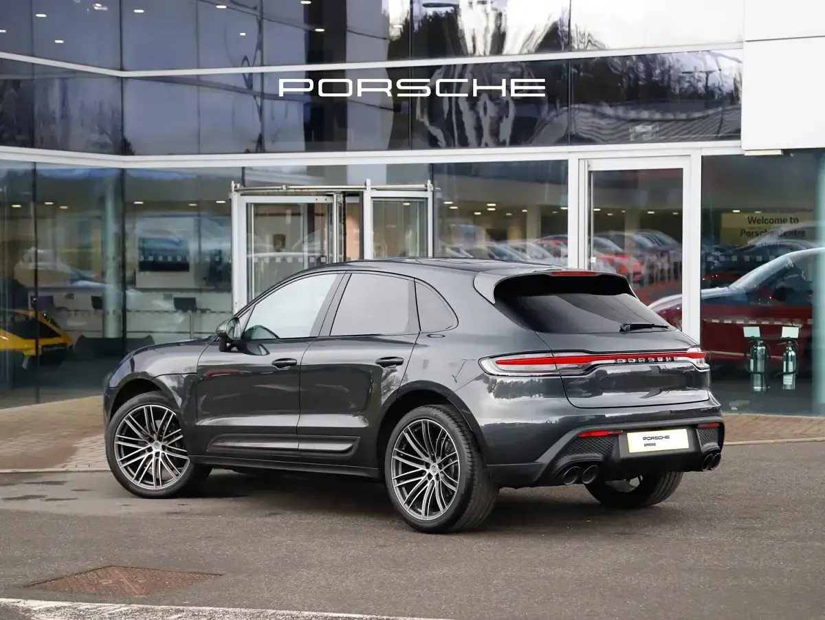 Used Porsche Macan 265 HP (194 kW) 2024 Grey SUV