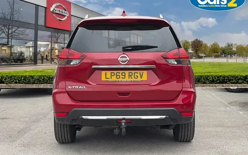 Used Nissan X-Trail Tekna 150 HP (110 kW) 2020 Red SUV