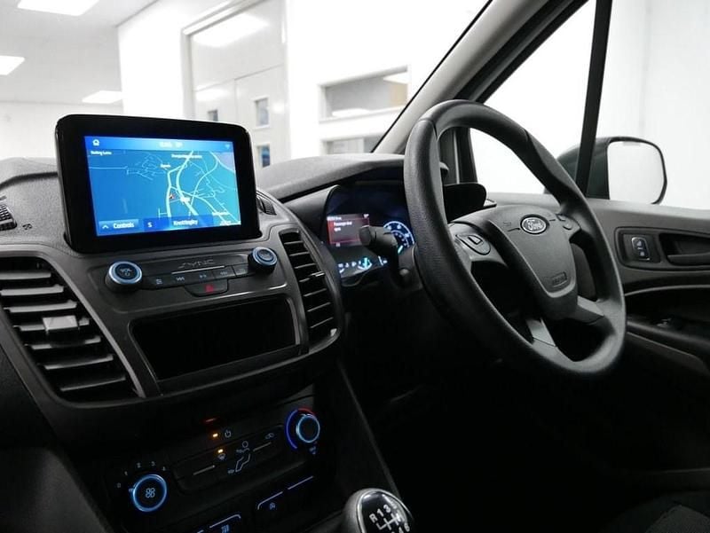 Used Ford Transit Connect 75 HP (55 kW) 2021 White MPV