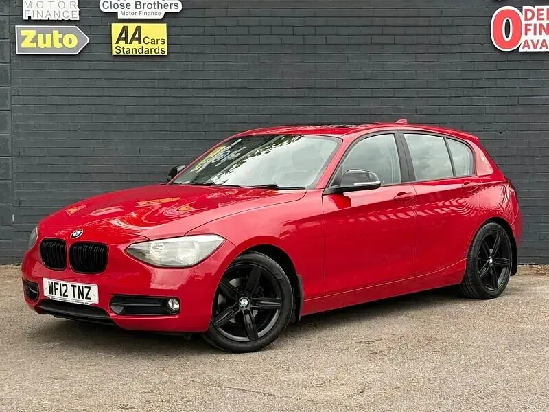 Used BMW 116 Sport Line 2012 Red Hatchback