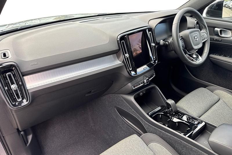 Used Volvo XC40 Plus 212 HP (155 kW) 2023 Grey SUV