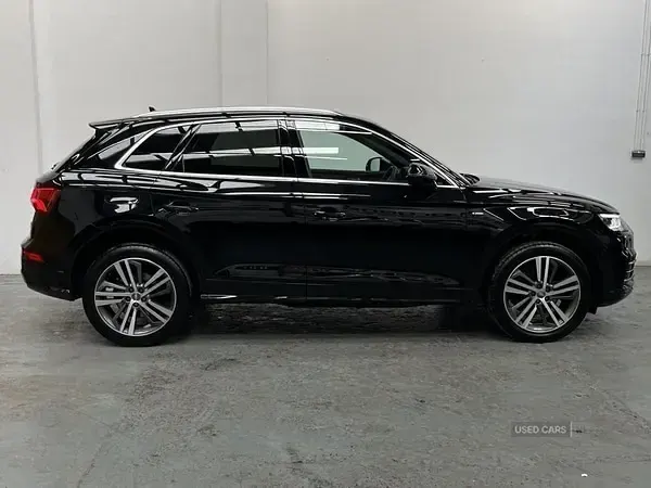Used Audi Q5 S-Line 190 HP (139 kW) 2017 Black SUV