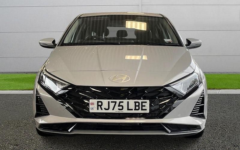 Used Hyundai i20 Advanced 101 HP (74 kW) 2024 Hatchback