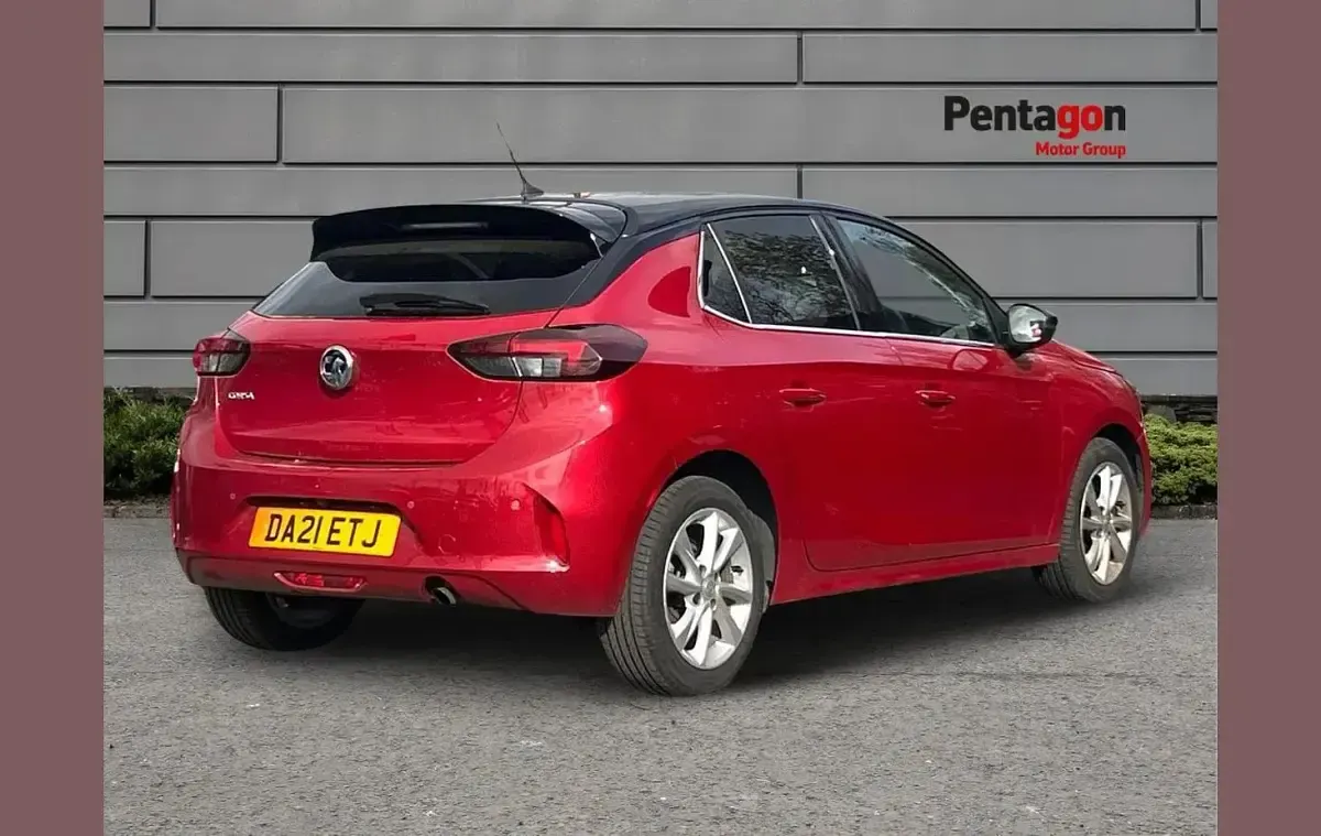 Used Vauxhall Corsa Elite 99 HP (72 kW) 2021 Red Hatchback