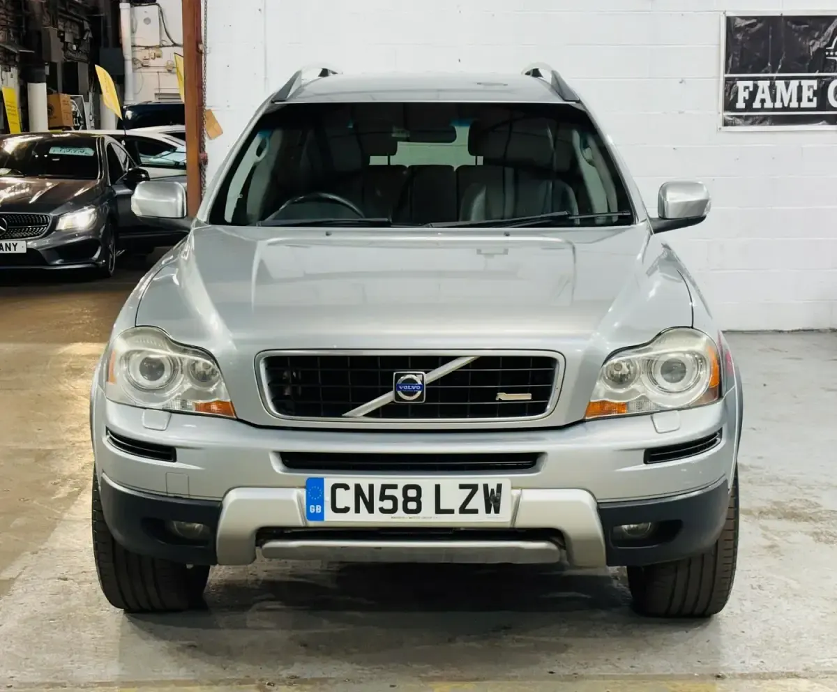 Used Volvo XC90 R-Design 182 HP (133 kW) 2008 Silver SUV