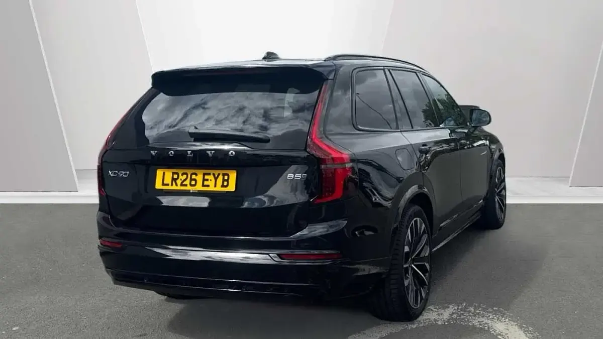 New Volvo XC90 Ultra 246 HP (180 kW) 2026 Black SUV