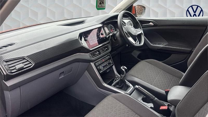 Used VW T-Cross SEL 115 HP (84 kW) 2019 Orange SUV