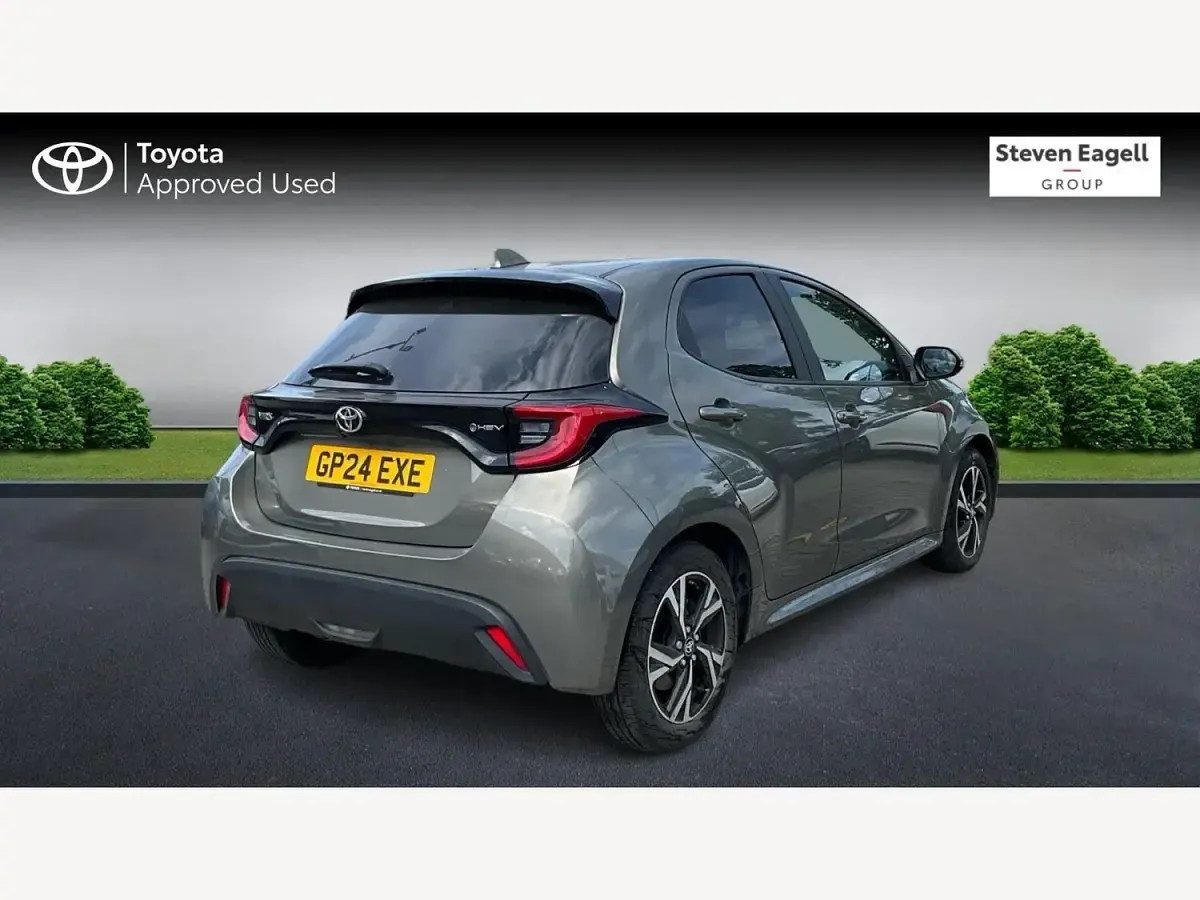 Used Toyota Yaris Hybrid Design 2024 Bronze Hatchback