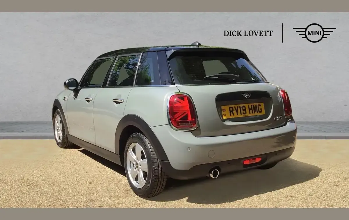 Used Mini Cooper Classic 136 HP (100 kW) 2019 Grey Hatchback