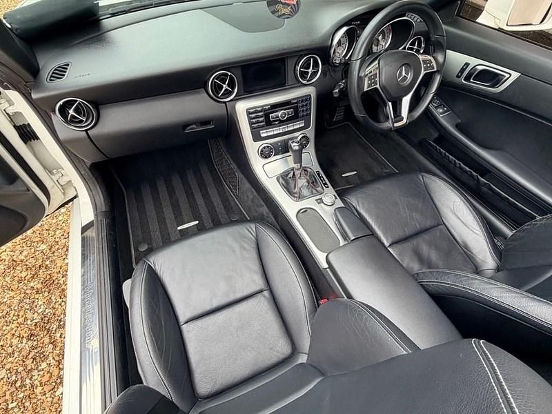 Used Mercedes SLK200 Edition 1 2011 White Cabriolet