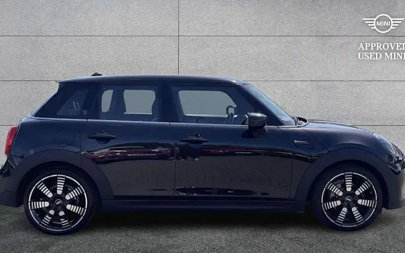 Used Mini Cooper Exclusive 136 HP (100 kW) 2023 Black Hatchback